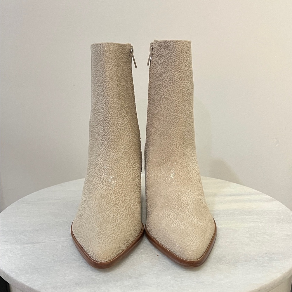 Matisse Textured Cream Ankle Booties